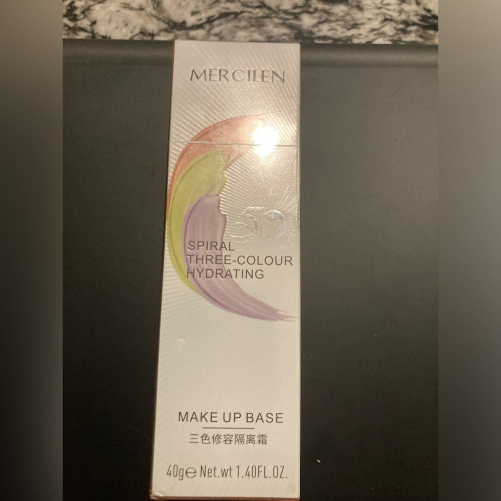 Mercilen makeup base in 1.4 fl oz base.NWT. Spiral 3 colour hydrating.